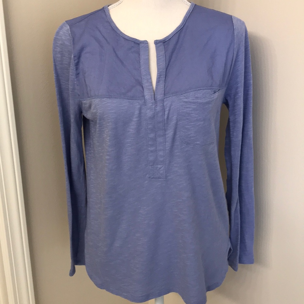 Gap tee!